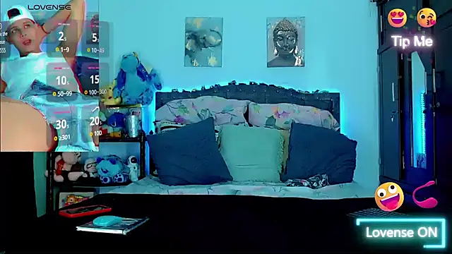 Liamscott  online show from 8, 11, 2025