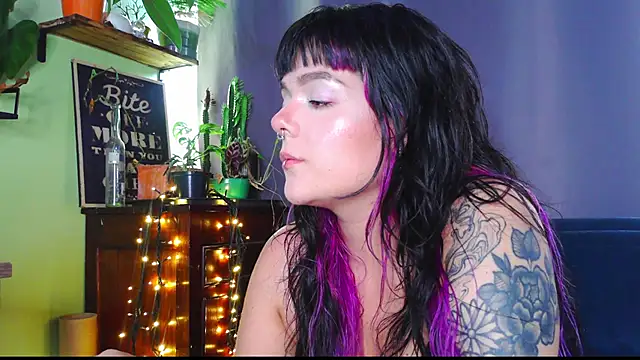 Snapshot of purple_em69 chatting on 28, 6, 2026 purple em69 online show from 28, 6, 2026