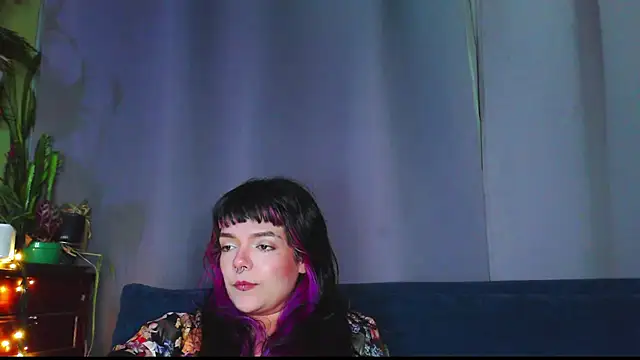 Snapshot of purple_em69 chatting on 21, 6, 2026 purple em69 online show from 21, 6, 2026