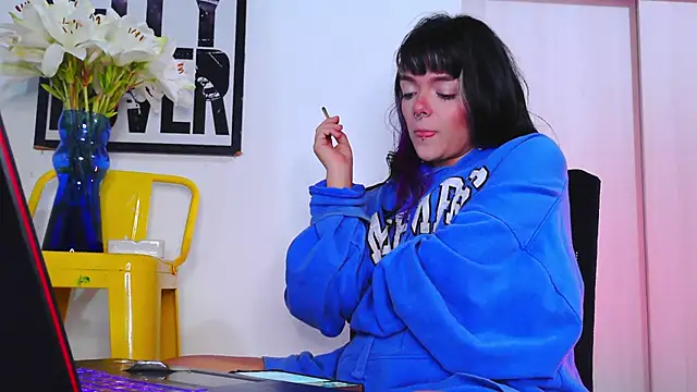 purple em69 online show from 16, 11, 2025