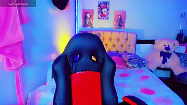 Jessica smith 1 online show from 18, 5, 2026