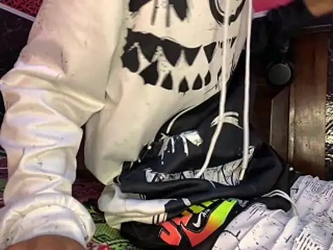 tanned boy online show from 22, 3, 2026