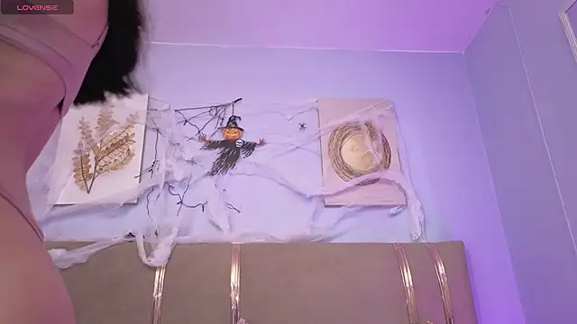 sarah cruzz  online show from 30, 10, 2025