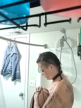 renegade vyxxen online show from 16, 3, 2026