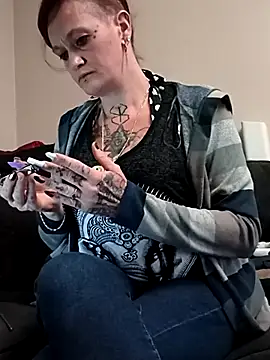 renegade vyxxen online show from 14, 12, 2025