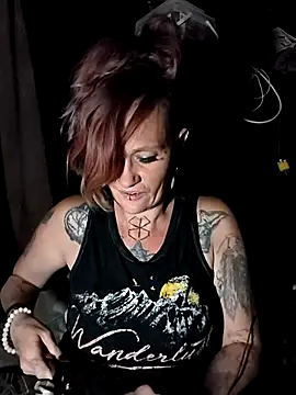 renegade vyxxen online show from 4, 4, 2026