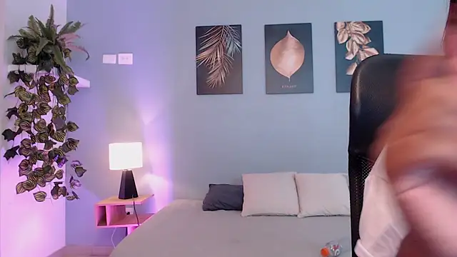 JasmineCampbell  online show from 12, 11, 2025