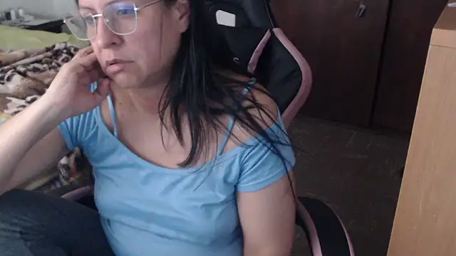 LucifernandaSw online show from 22, 4, 2026