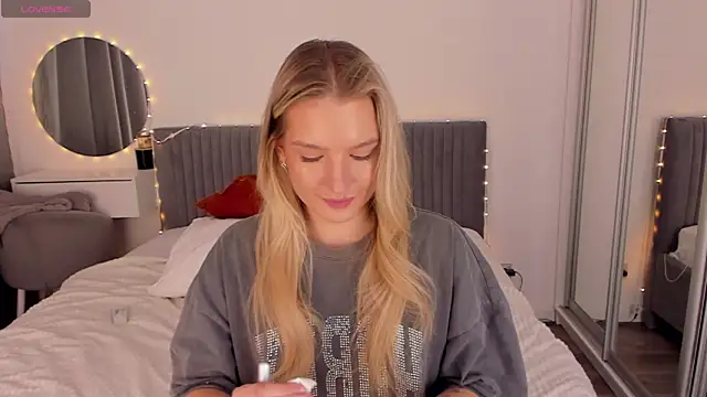 Snapshot of CassieRayss chatting on 2, 5, 2026 CassieRayss online show from 2, 5, 2026