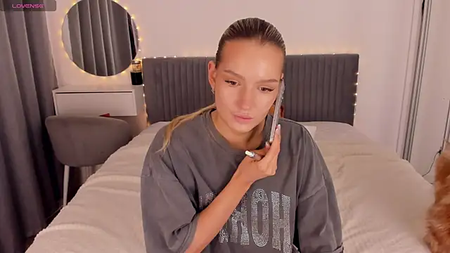 Snapshot of CassieRayss chatting on 22, 5, 2026 CassieRayss online show from 22, 5, 2026