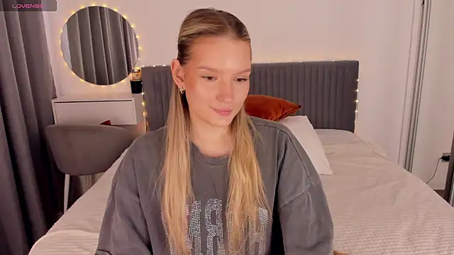 Snapshot of CassieRayss chatting on 19, 5, 2026 CassieRayss online show from 19, 5, 2026