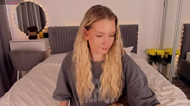 Snapshot of CassieRayss chatting on 2, 6, 2026 CassieRayss online show from 2, 6, 2026