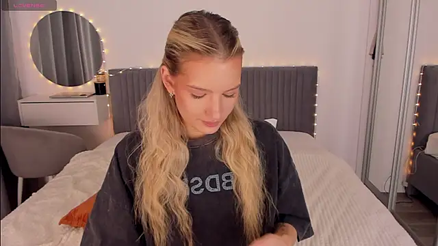 CassieRayss online show from 9, 4, 2026