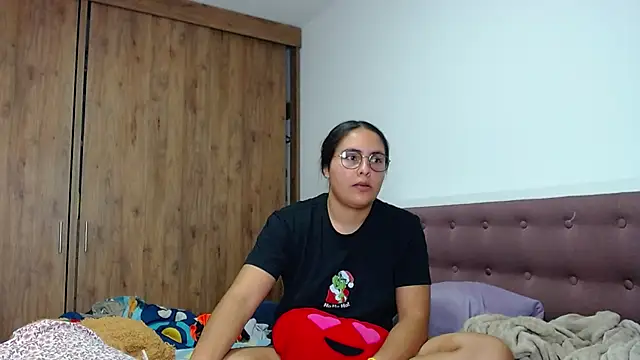CleoAndAshley online show from 17, 3, 2025