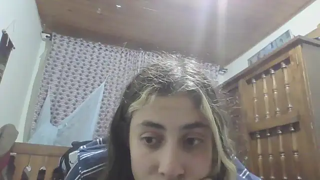 Snapshot of Liherz chatting on 18, 12, 2024 Liherz online show from 18, 12, 2024