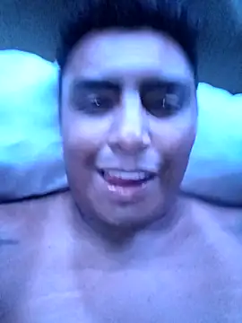 Snapshot of Leon_69ht chatting on 8, 5, 2026 Leon 69ht online show from 8, 5, 2026