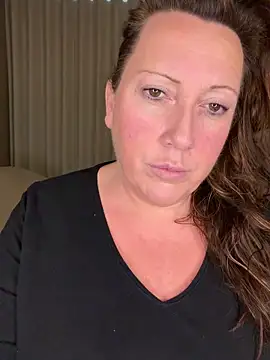 xsexycurvymilf online show from 11, 2, 2026