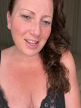 xsexycurvymilf online show from 6, 5, 2026