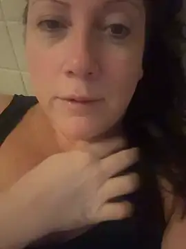 xsexycurvymilf online show from 9, 1, 2025