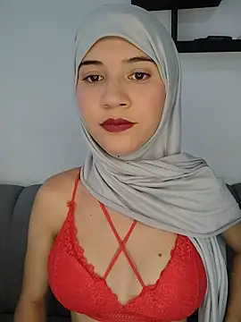 Snapshot of hanaa_18 chatting on 22, 7, 2026 hanaa 18 online show from 22, 7, 2026