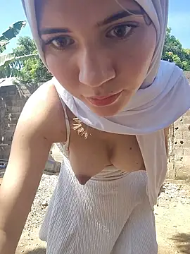 Snapshot of hanaa_18 chatting on 3, 12, 2025 hanaa 18 online show from 3, 12, 2025