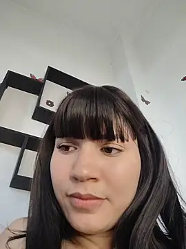 Snapshot of hanaa_18 chatting on 17, 12, 2025 hanaa 18 online show from 17, 12, 2025