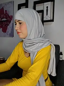 Snapshot of hanaa_18 chatting on 31, 10, 2025 hanaa 18 online show from 31, 10, 2025