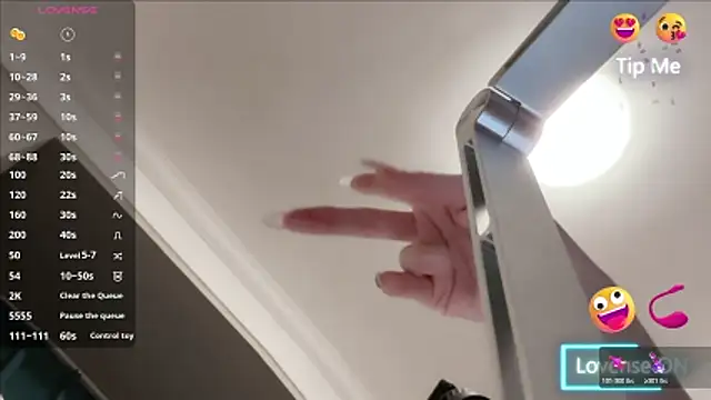 vyizh- online show from 15, 4, 2026