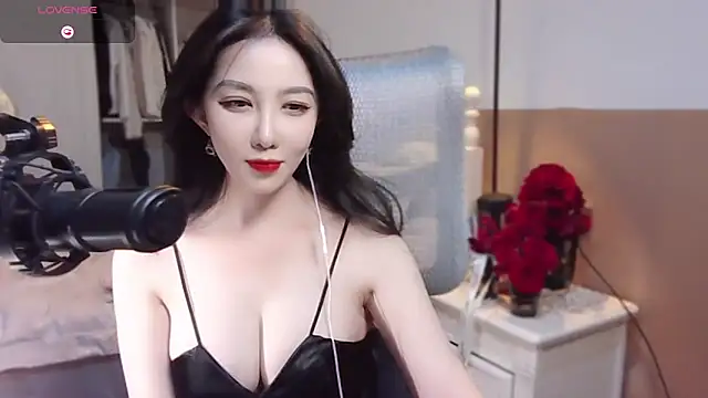 Snapshot of vyizh- chatting on 12, 1, 2025 vyizh- online show from 12, 1, 2025