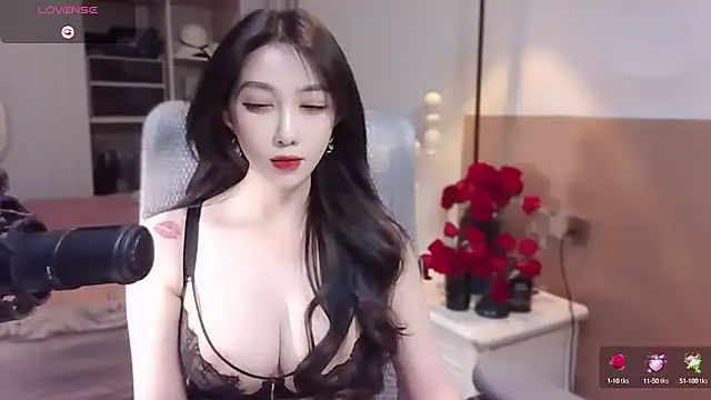 Snapshot of vyizh- chatting on 23, 3, 2025 vyizh- online show from 23, 3, 2025
