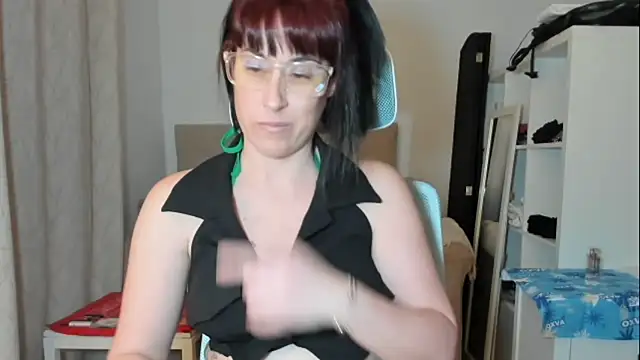 emmita69  online show from 8, 2, 2026