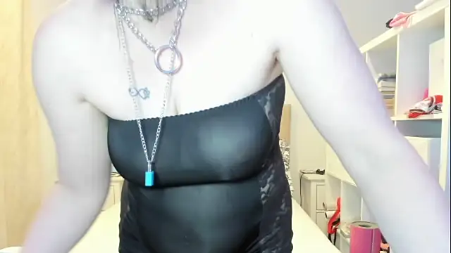 emmita69  online show from 13, 5, 2026