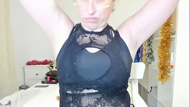 emmita69  online show from 21, 12, 2025