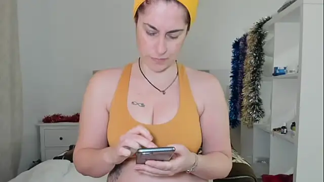 emmita69  online show from 18, 12, 2025