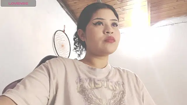 Amara18  online show from 23, 4, 2026