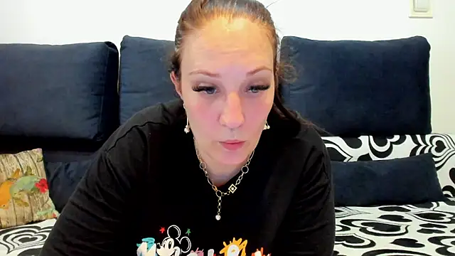 Snapshot of VanessaSquirtt chatting on 7, 6, 2026 VanessaSquirtt online show from 7, 6, 2026