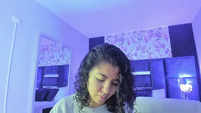 Amareto  online show from 4, 12, 2025