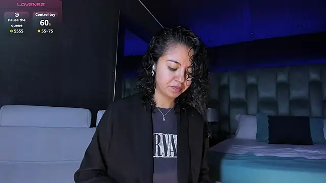 Amareto  online show from 9, 10, 2025