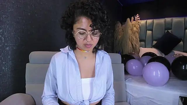 Amareto  online show from 1, 3, 2025