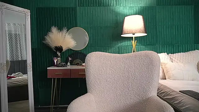 HaileyMoonn online show from 6, 4, 2026