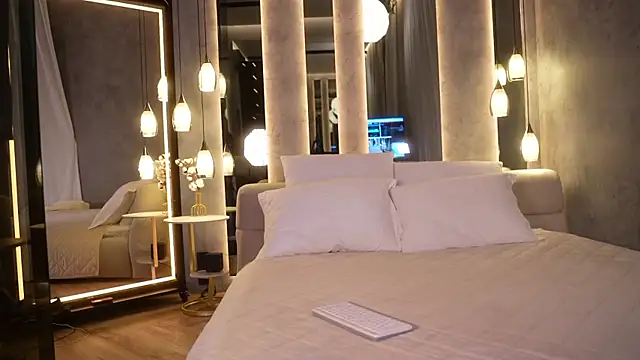 NovaMaria online show from 16, 12, 2025