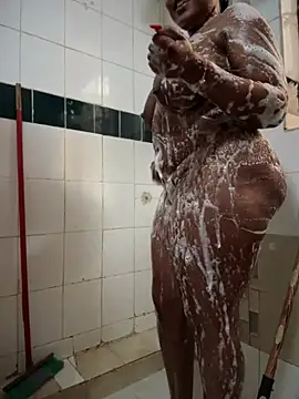 SSEXYBUBBLEBUTT101 online show from 4, 2, 2026