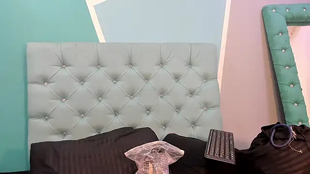 AlondraFerri1 online show from 26, 1, 2025