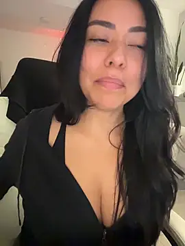 PetitLumiere online show from 6, 4, 2026