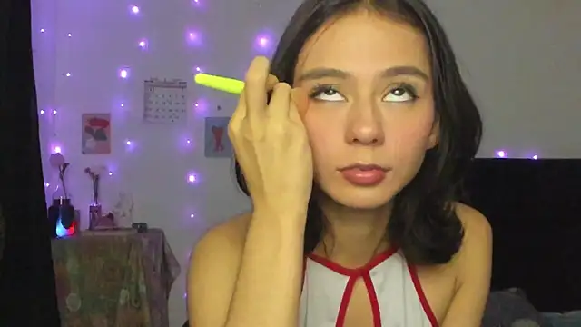 Snapshot of cute_roxana_ chatting on 27, 2, 2025 cute roxana online show from 27, 2, 2025
