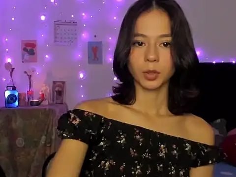 Snapshot of cute_roxana_ chatting on 28, 2, 2025 cute roxana online show from 28, 2, 2025