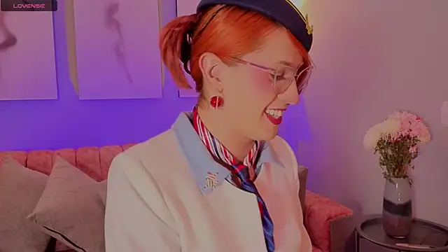 Juliana Saenzz online show from 13, 10, 2025