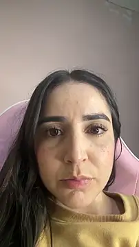 Snapshot of Victoria-And1 chatting on 20, 11, 2025 Victoria-And1 online show from 20, 11, 2025