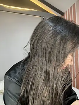 Snapshot of Victoria-And1 chatting on 10, 9, 2025 Victoria-And1 online show from 10, 9, 2025