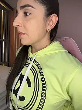 Victoria-And1 online show from 10, 3, 2026